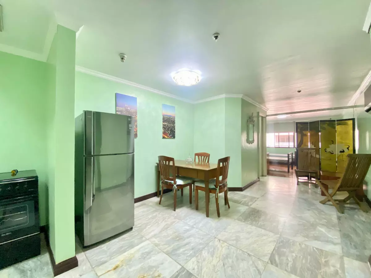 BIGGER STUDIO UNIT FOR RENT at Skyland Plaza Tower, Makati   - photo 2