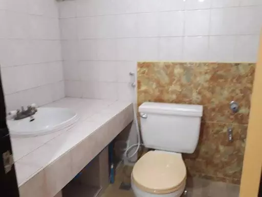 Open photo 20 of 27 — 3 bedroom House with garage and balcony