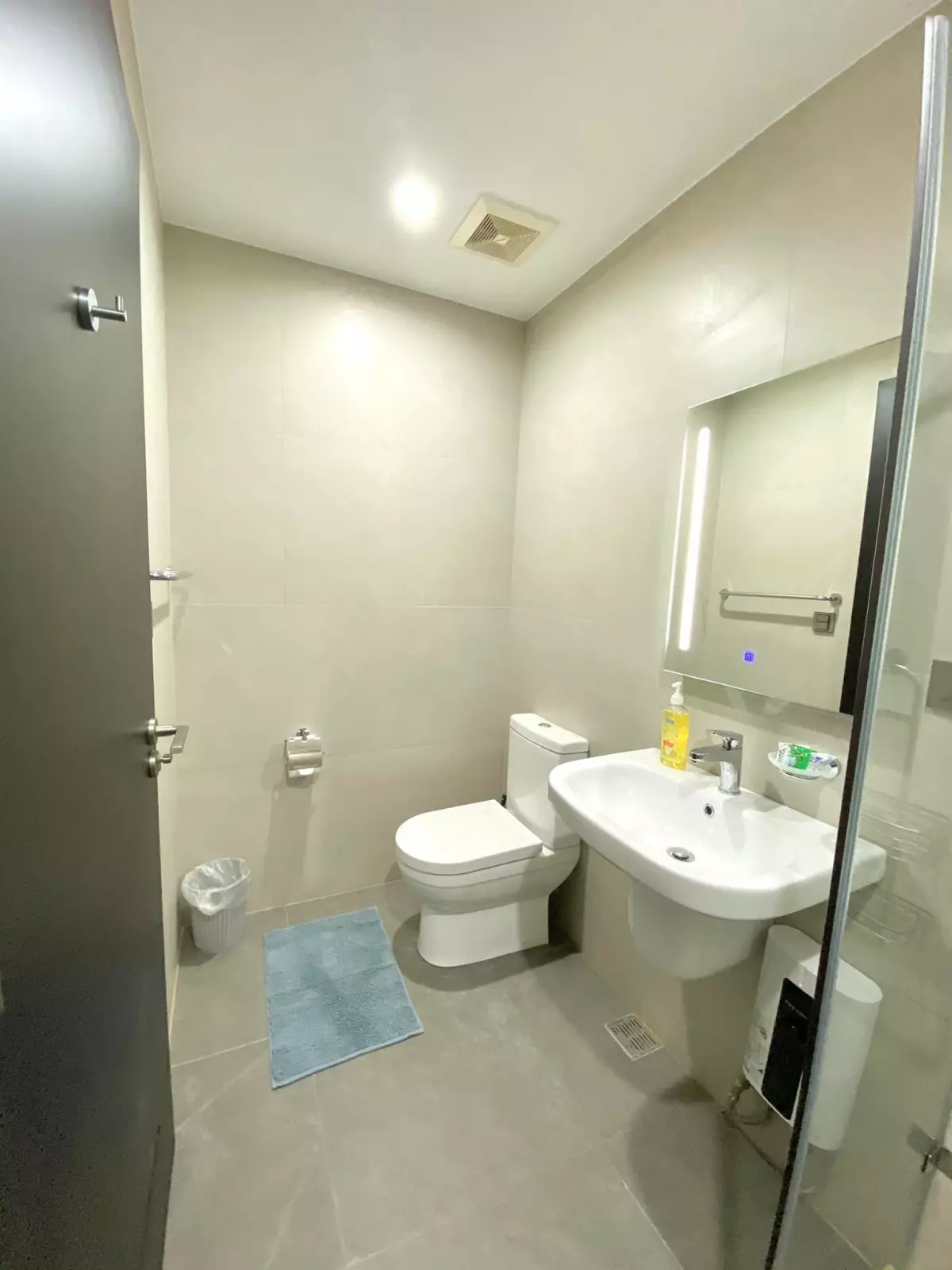 Open photo 13 of 15 — Aeon Towers - 1 Bedroom Facing MOUNTAIN AND CITY