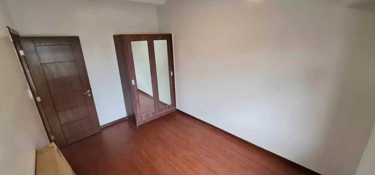 2 BEDROOM UNFURNISHED UNIT CONDO  in Azalea Place