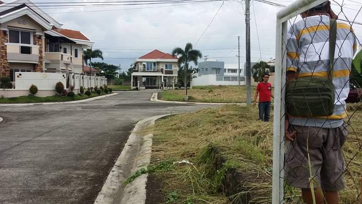 Residential CORNER LOT for SALE in Naga City CamSur - photo 5