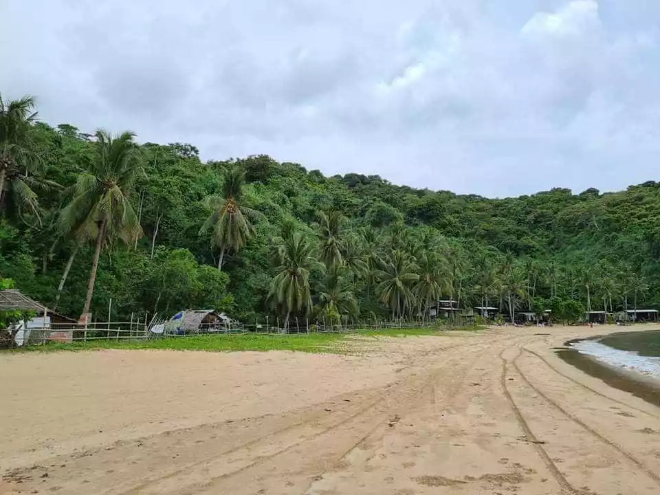 Beachfront Lot for Sale — Beach Lot in El Nido, Palawan, Philippines — Photo 3