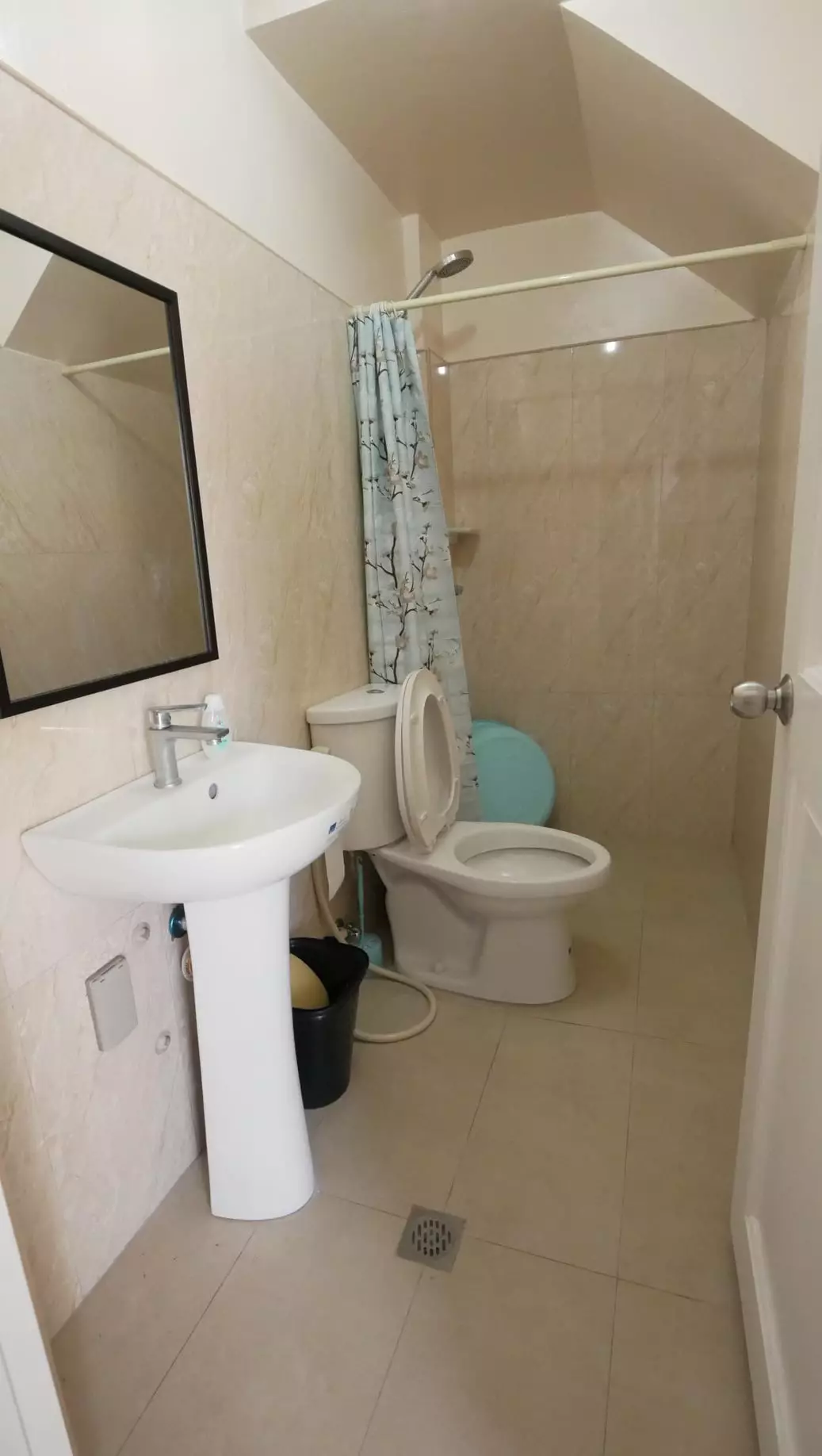 Fully-Furnished 3BR, 3T&B House & Lot Alberlyn TALISAY CEBU — House and Lot in Talisay, Cebu, Philippines — Photo 4