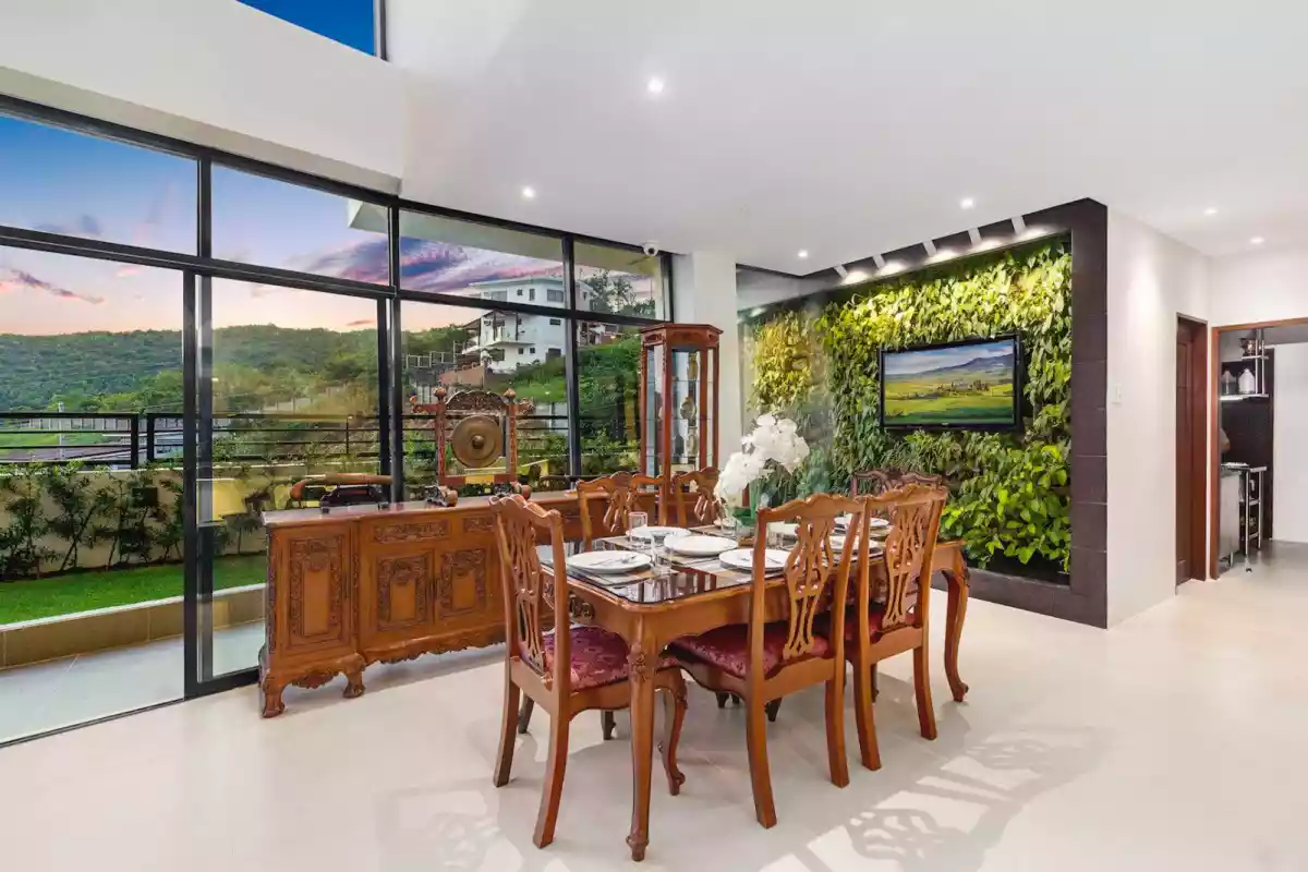 FOR SALE:  HOUSE AND LOT KISHANTA