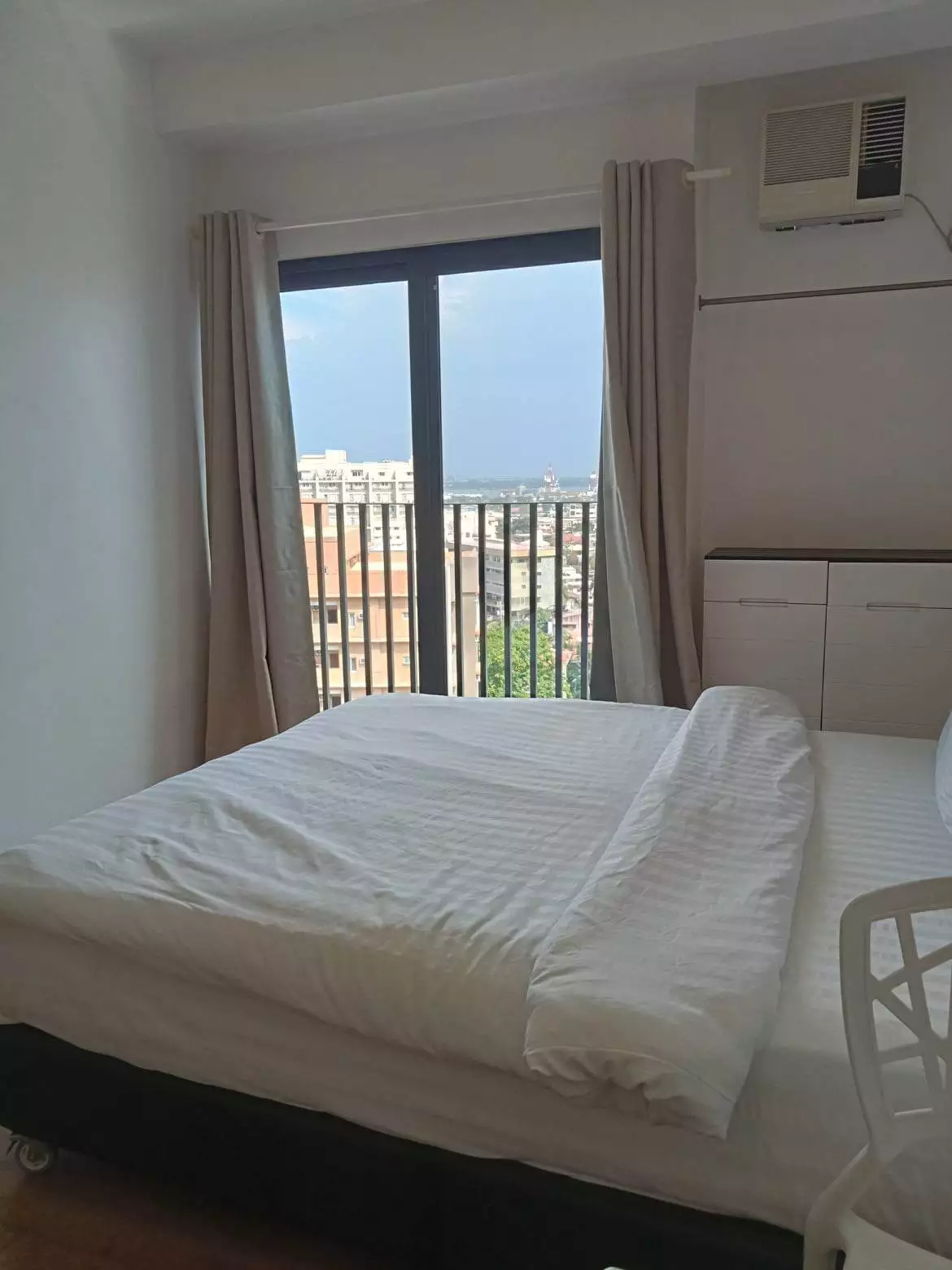 Studio unit — Studio in P. Almendras Street, Cebu City, Central Visayas — Photo 3