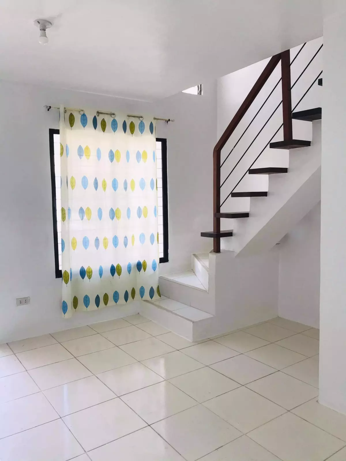 House and Lot - photo 3