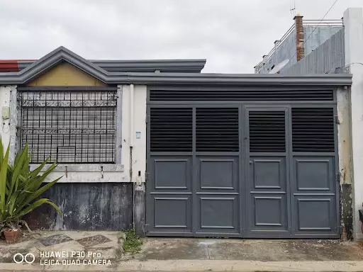 Rush sale Bungalow type at Imus Cavite — House and Lot in Imus, Cavite, Philippines — Photo 2