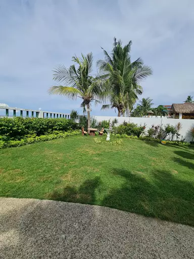 Open photo 11 of 17 — Elegant Beach House