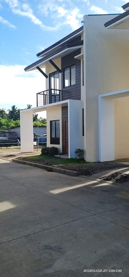 House and lot for assume - photo 3