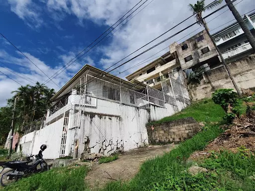 4 Bedroom House and Lot For Sale and For Rent — House and Lot in Cebu City, Cebu, Philippines — Photo 4