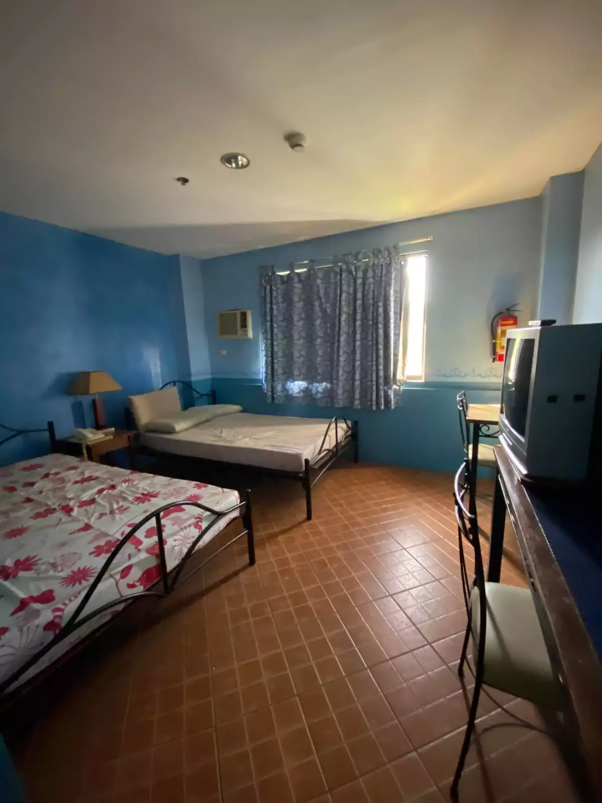 Open photo 14 of 16 — HOTEL BUILDING IN A PRIME LOCATION FOR RENT