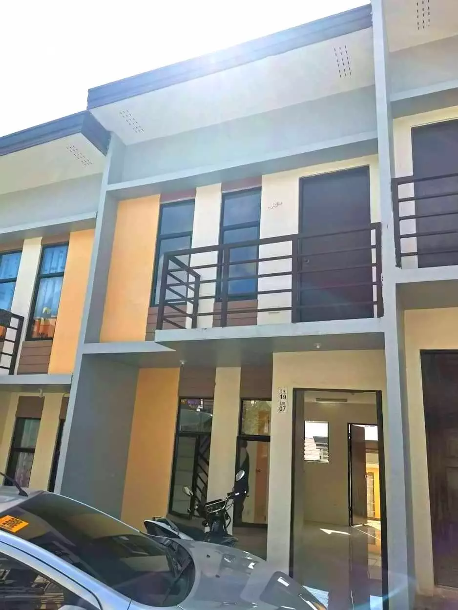Casa Mira Linao Townhouse For Sale