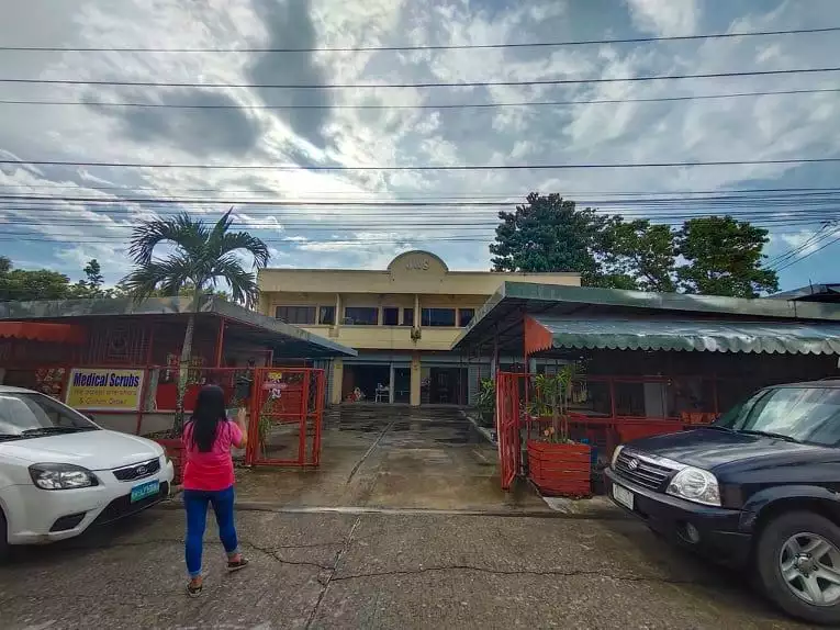 Commercial Property w/Building