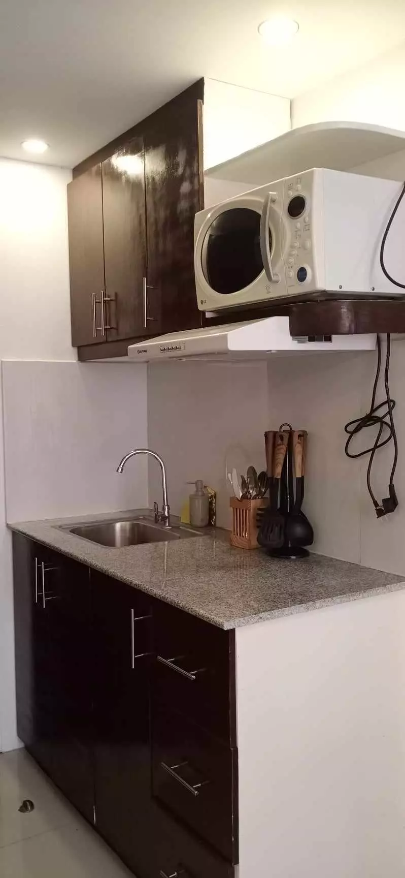Spacious & Elegant Design Studio Unit at Cityscape Tower Mandaue City - photo 5