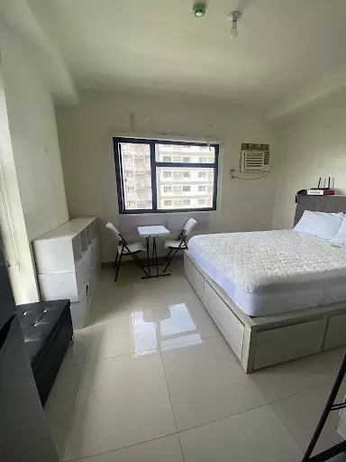 Studio unit in Casa Mira Labangon 