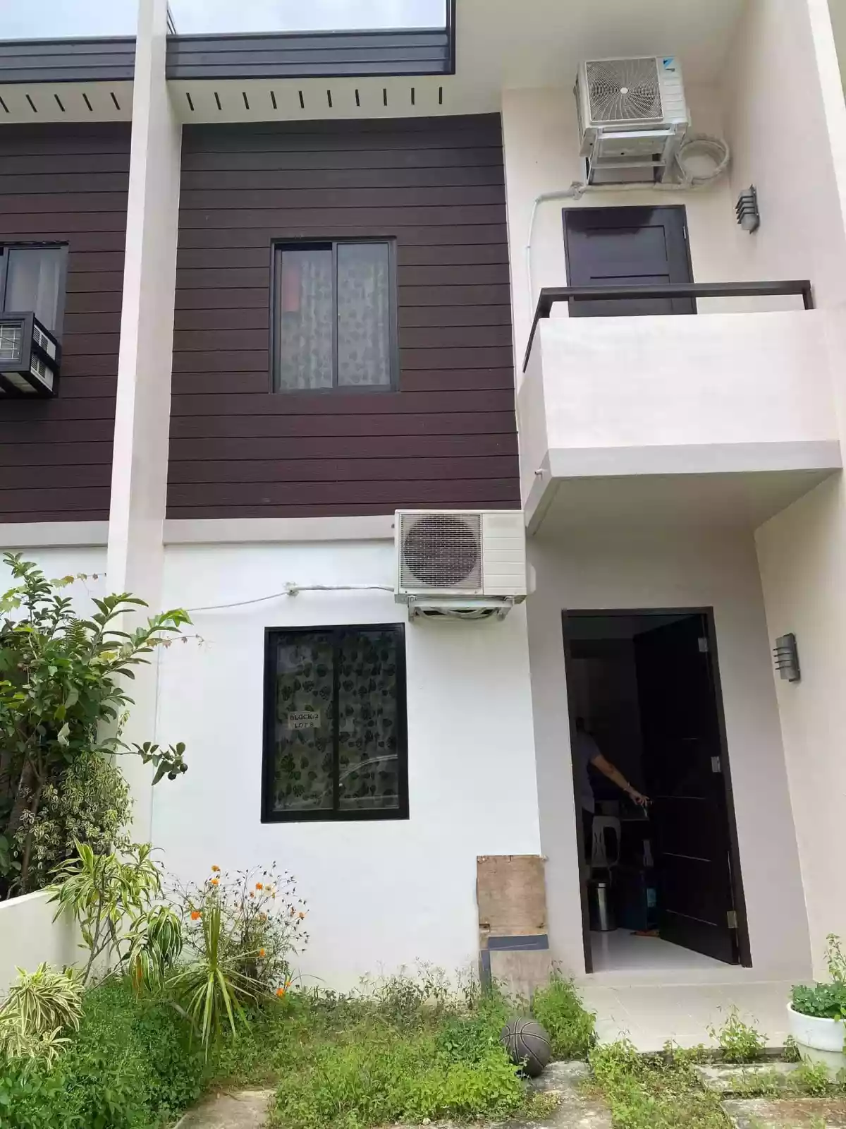 FOR RENT 2-STOREY TOWNHOUSE UNIT - photo 3