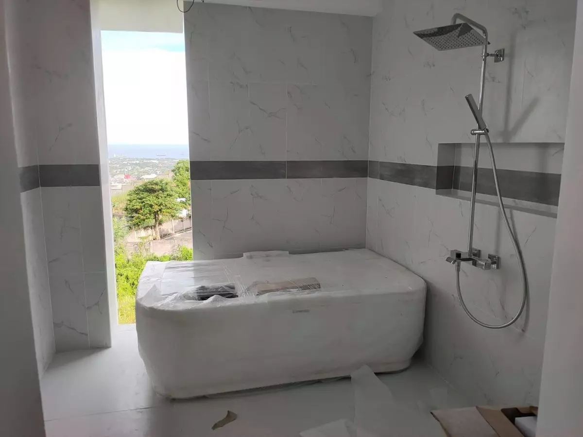 Brand New OVERLOOKING 3-Storey Single Detached House & Lot for Sale - photo 4