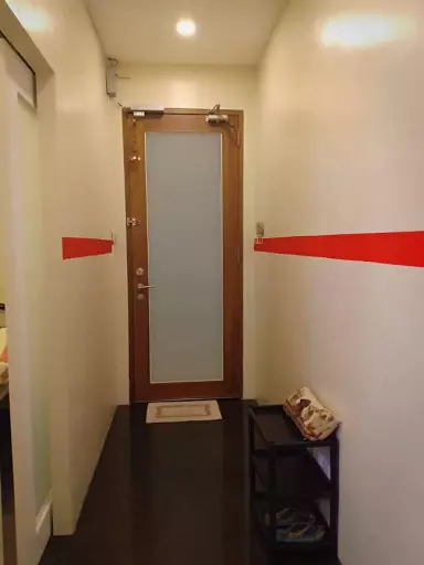 Open photo 12 of 12 — Cozy 1 Bedroom Condo in Crown Regency