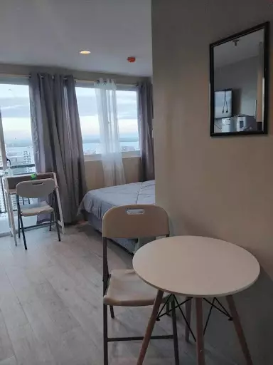 Cityscape Grand Tower 25k/month Studio with Balcony — Studio in Archbishop Reyes Avenue, Cebu City, Cebu — Photo 4