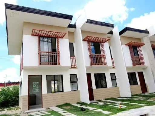 For Assume Casa Mira Naga Townhouse phase 1 A — Townhouse in Cebu, Philippines — Photo 3