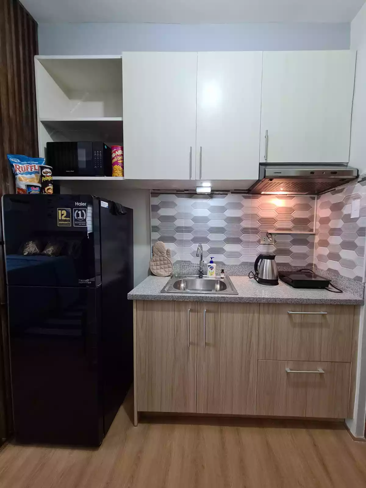 Mivesa Studio Fully Furnished — Studio in Salinas Drive Extension, Cebu City, Philippines — Photo 6