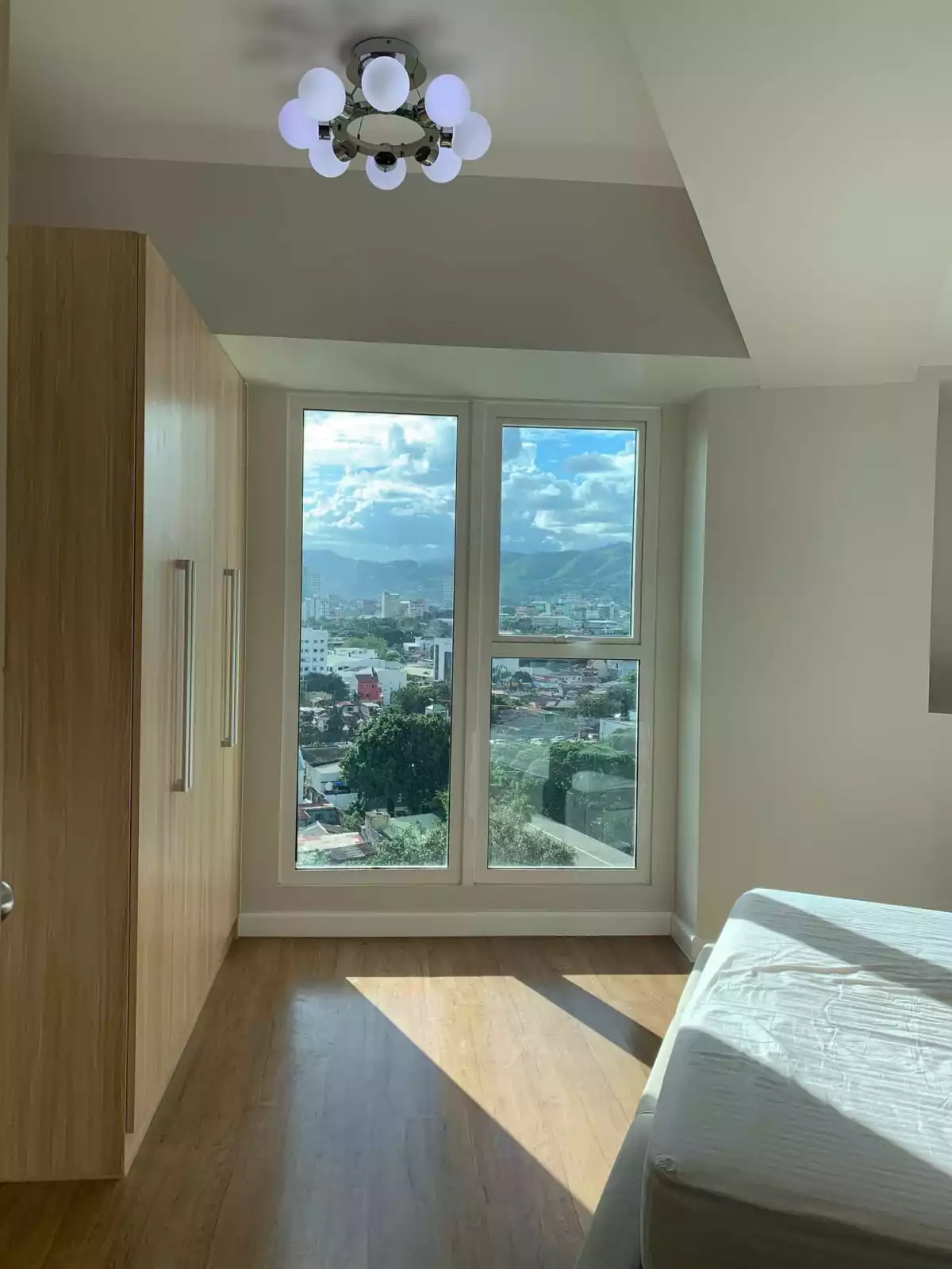 Open photo 16 of 19 — Solinea Cebu 1 bedroom