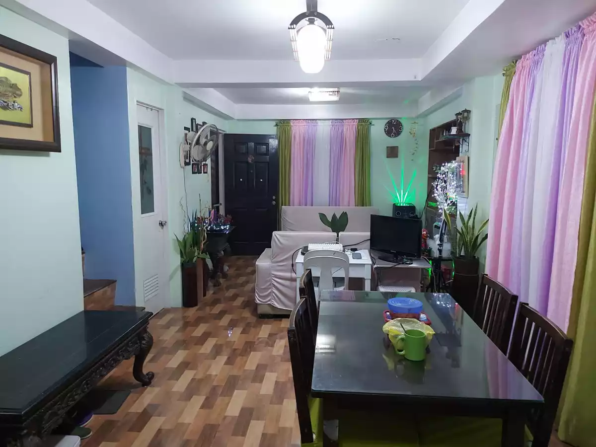 HOUSE &LOT FOR SALE!! — House and Lot in Tres De Mayo, Minglanilla, Cebu — Photo 4