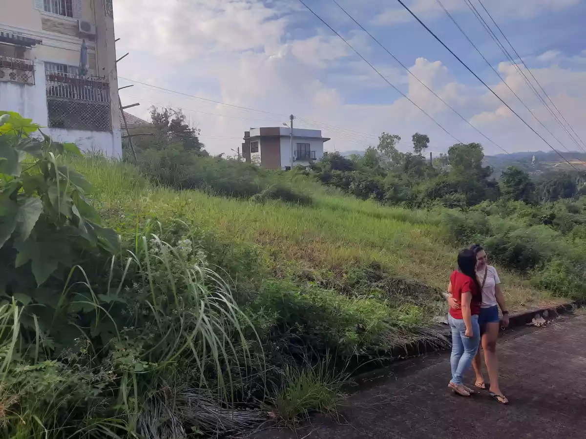 Lot — Residential Lot in Cebu, Philippines — Photo 4
