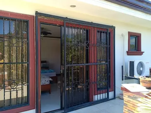 White Sand Villas Maribago for Sale! — Beach House / Resort in Maribago, Lapu-Lapu City, Cebu — Photo 4