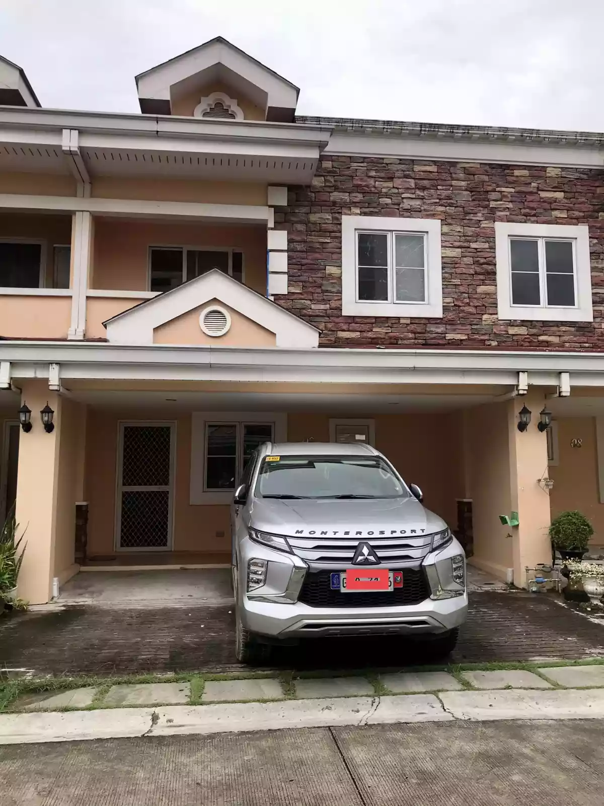 Woodcrest residence — Townhouse in Gervacio Quijada Street, Cebu City, Cebu — Photo 3