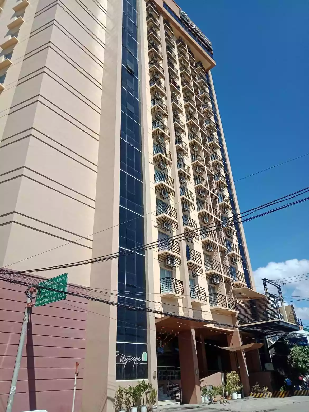 For Sale, Forclosed Fully Furnished Studio Unit Condominium at Cityscape Hotel