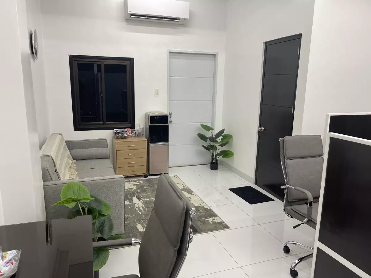 Commercial Office Spaces For Rent — Office in General Santos City, South Cotabato, Philippines — Photo 3