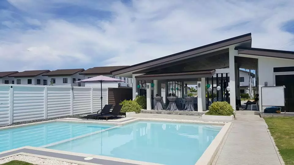 House for Sale in Astele Subdivision, Maribago, Lapu-Lapu City - photo 2
