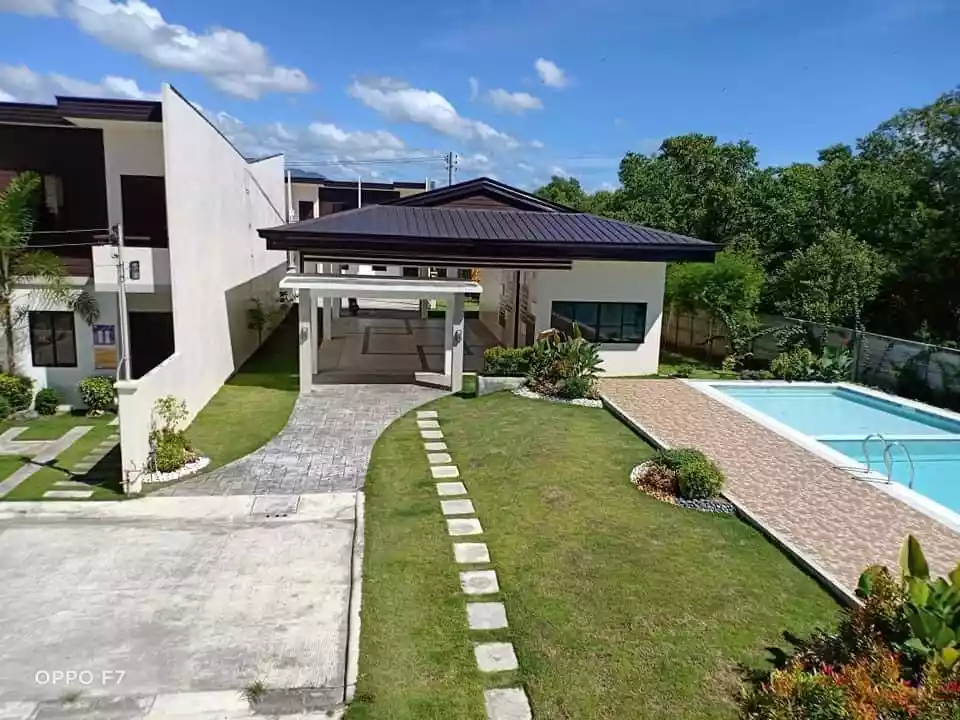 Almond Drive Talisay End Unit Townhouse With Parking - photo 3