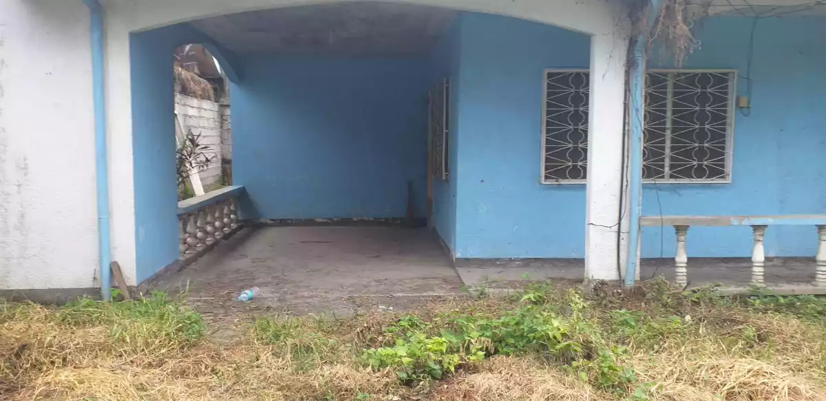 For Sale: 400 Sqm. Residential Lot with Stale House in Royeca Subdivision, GSC — House and Lot in General Santos City, South Cotabato, Philippines — Photo 6