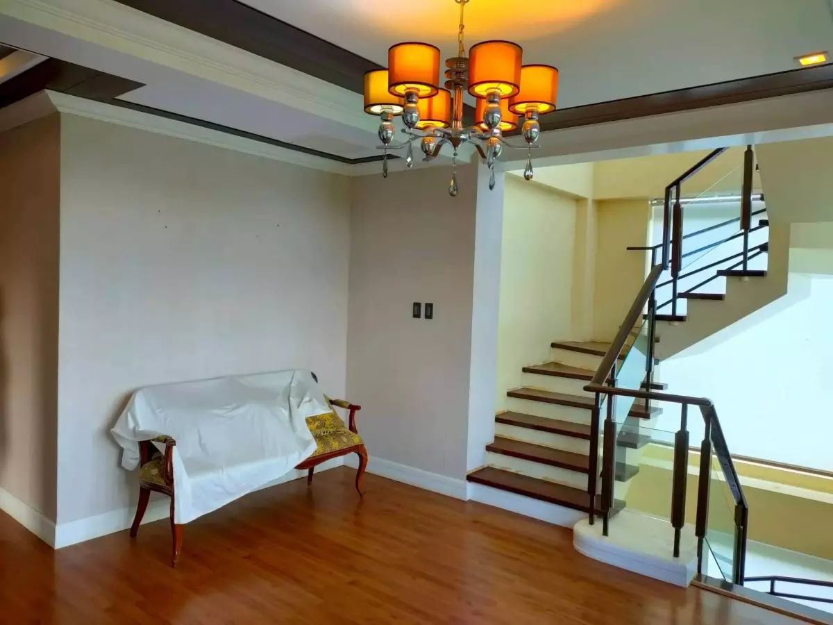 Beautiful House & Lot For Sale! - photo 4