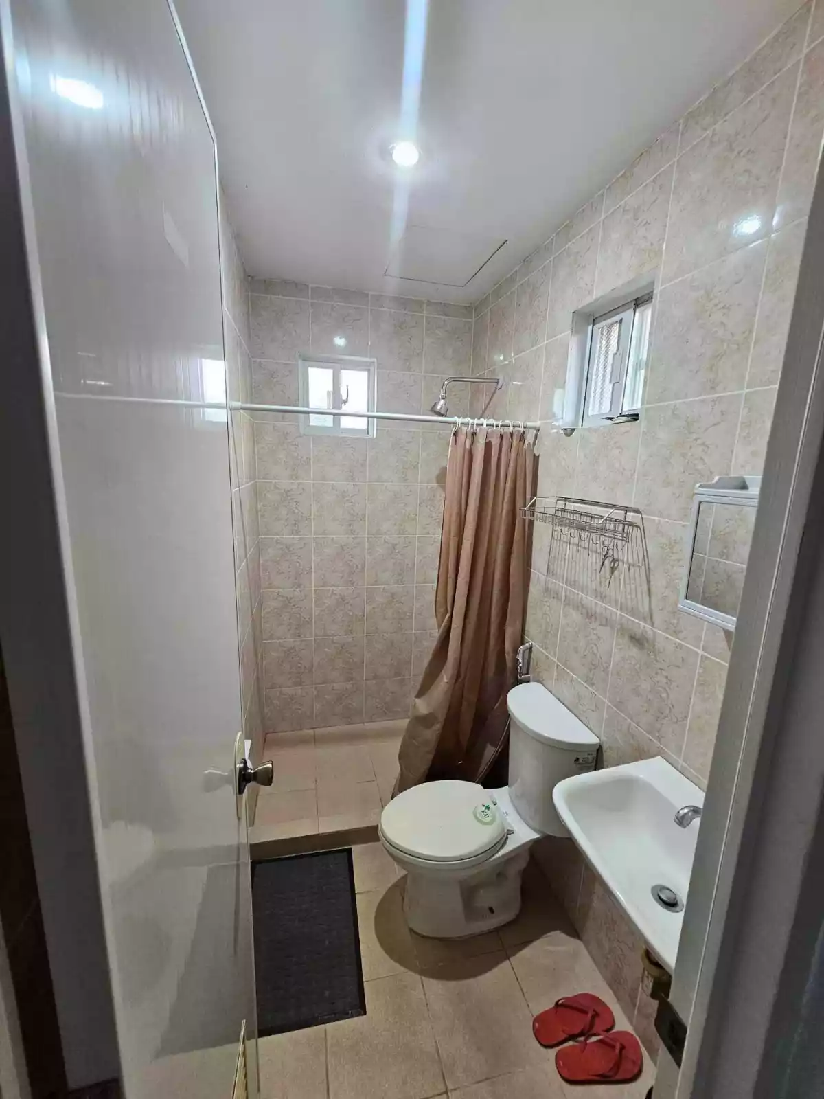 Corner Camella house and lot for rent - photo 3
