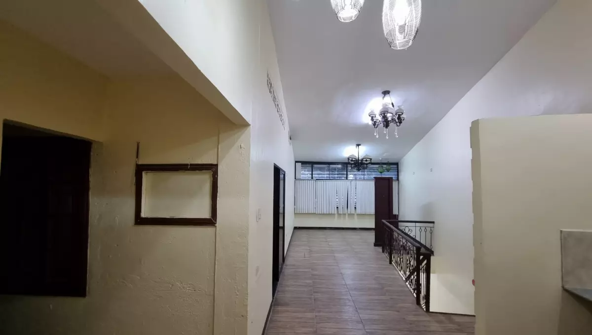 Open photo 15 of 19 — OFFICE WITH 6 ROOMS