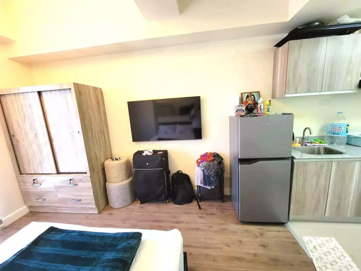 Fully-furnished Studio Unit with Balcony — Studio in Gov. M. Cuenco Avenue, Cebu City, Cebu — Photo 3