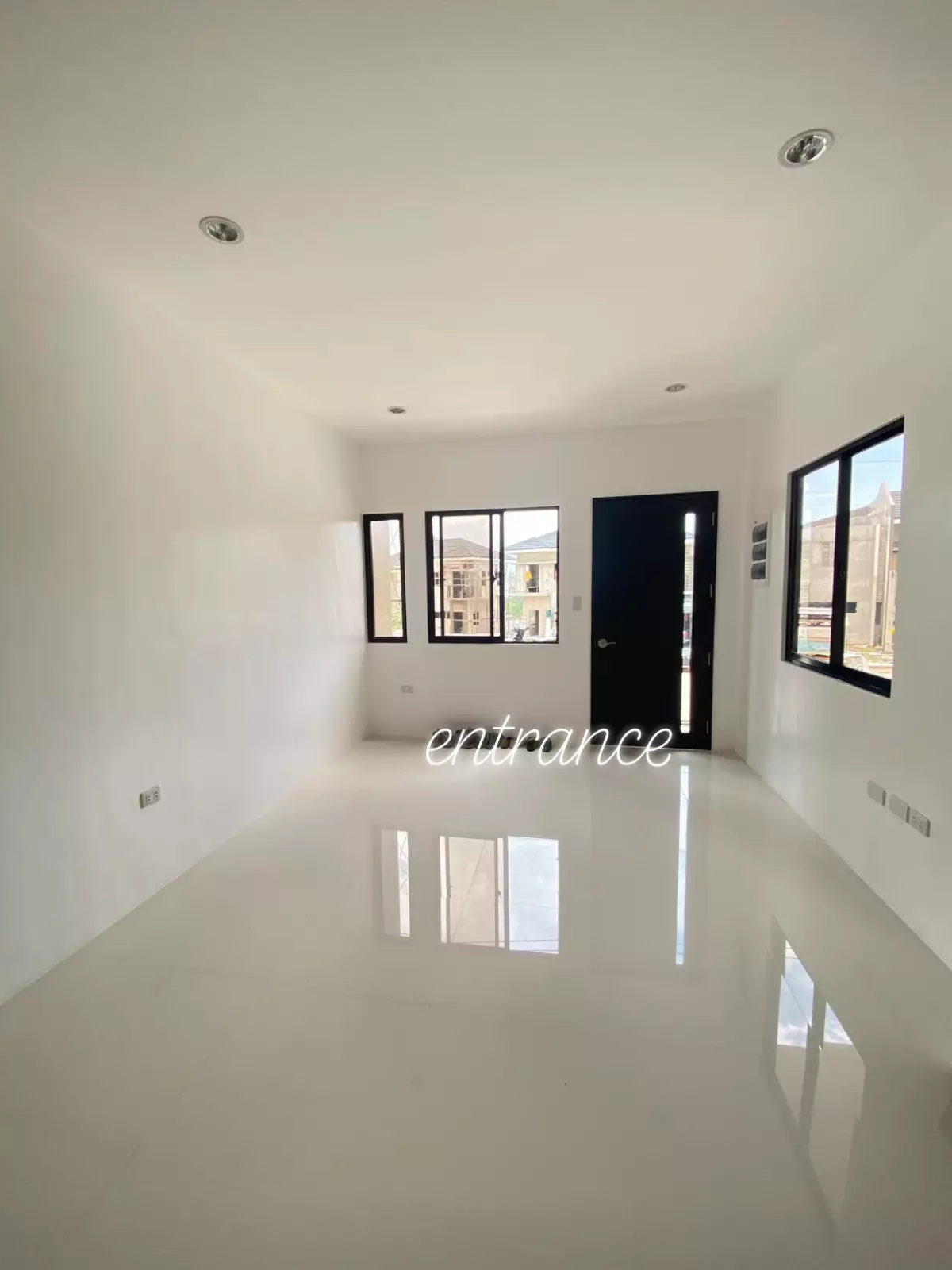 Open photo 18 of 19 — FOR SALE RFO TOWNHOUSE IN MINGLANILLA HIGHLANDS