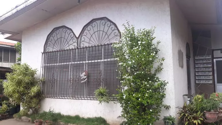 City Proper House and Lot For Sale — Residential Lot in Negros Oriental, Philippines — Photo 2