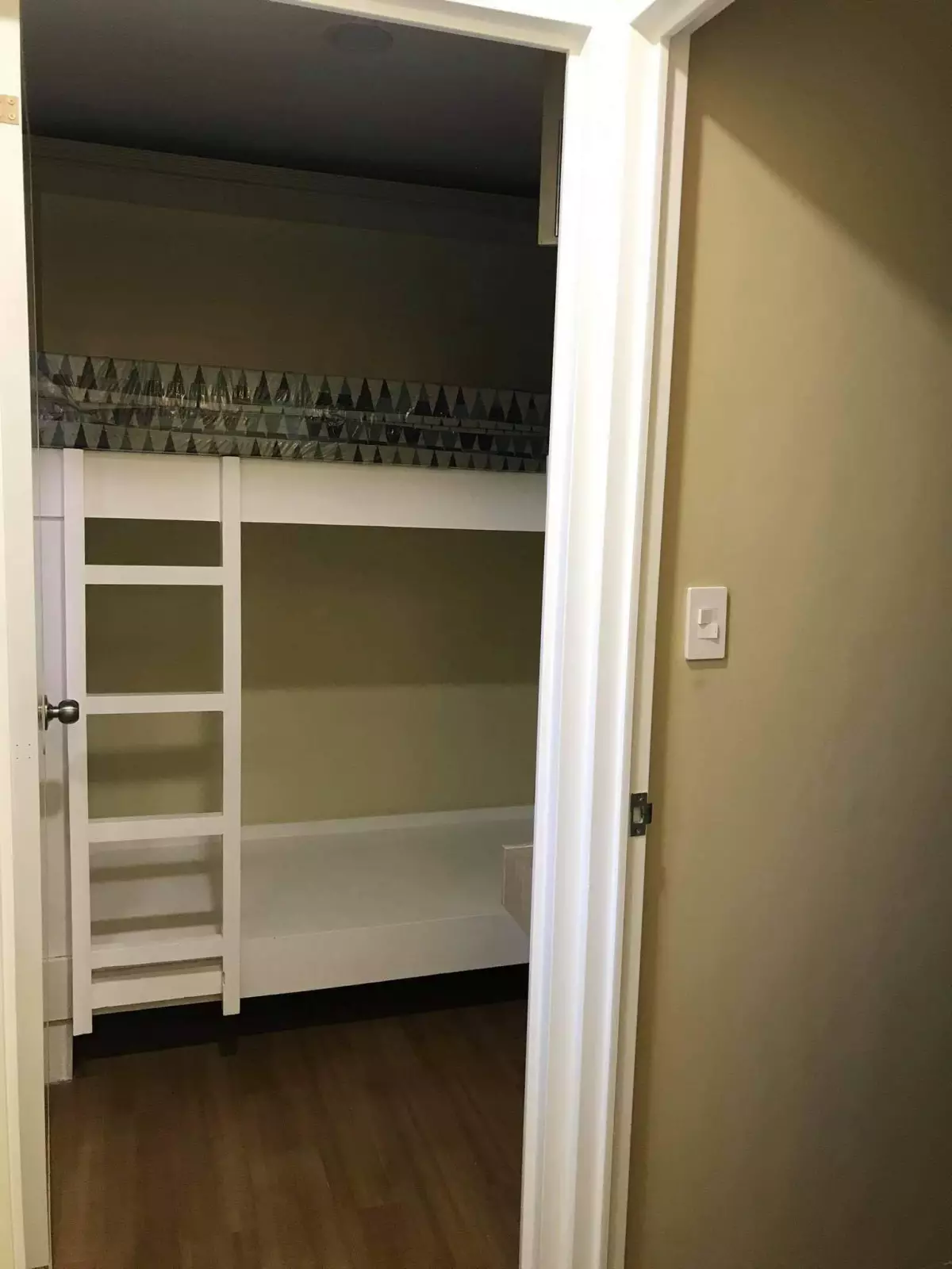 Open photo 16 of 16 — LESSANDRA TOWNHOUSE FOR RENT
