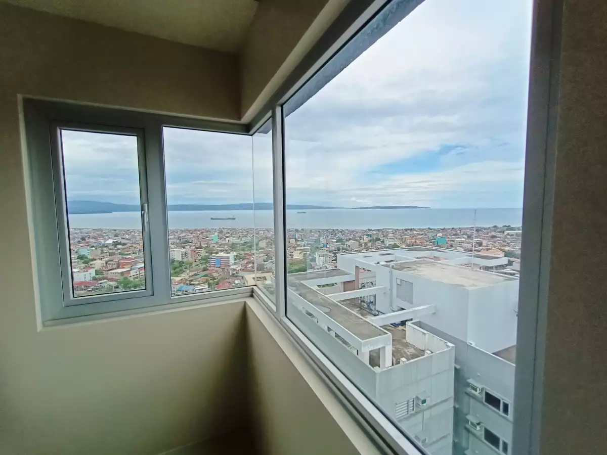 FOR SALE 2-BEDROOM UNIT AT THE CENTER OF DAVAO CITY — 2 Bedrooms in Poblacion District, Davao City, Davao del Sur — Photo 5