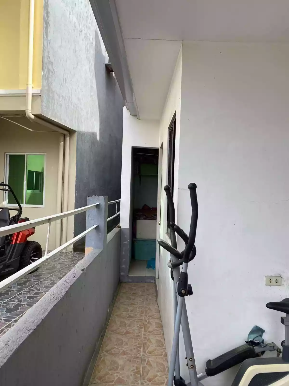 SEMI FURNISHED HOUSE  AND LOT IN TAYUD LILOAN FOR SALE — House and Lot in Bayong, Liloan, Cebu — Photo 3