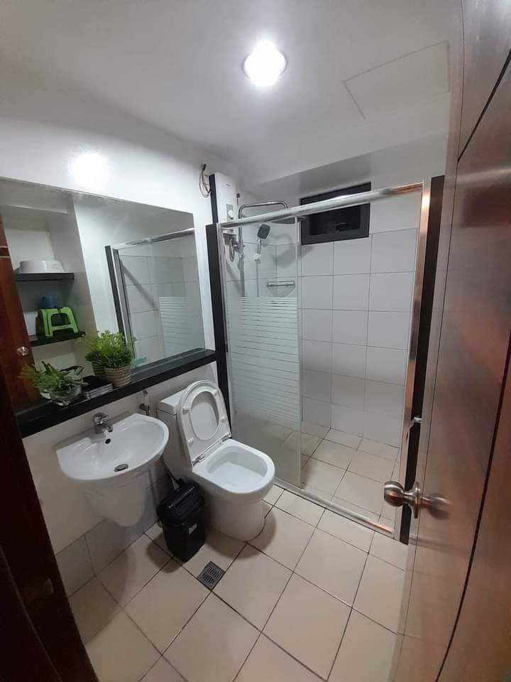 2bedroom condo unit in horizons