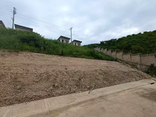 FOR ASSUME Lot only in AMOA by aboitizland