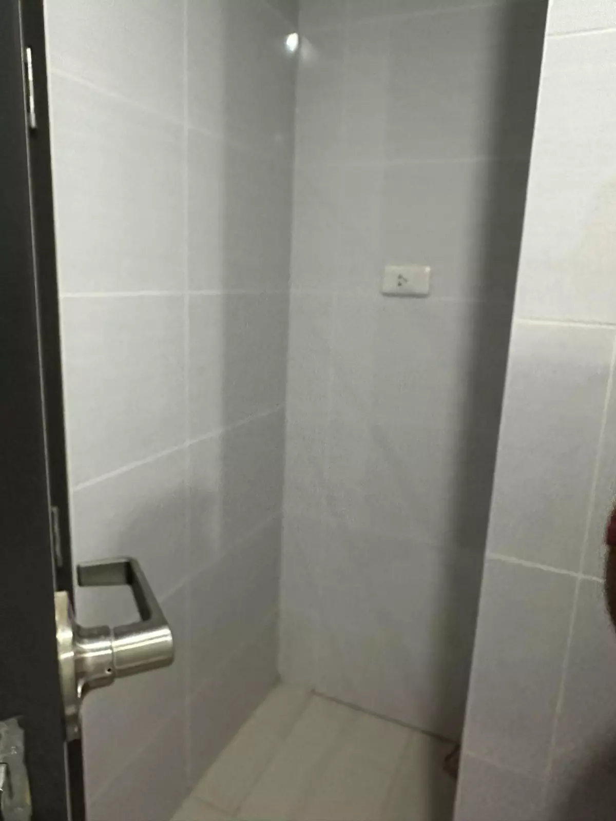 FOR ASSUME 1 BEDROOM UNIT WITH BALCONY IN BASELINE PRESTIGE - photo 6
