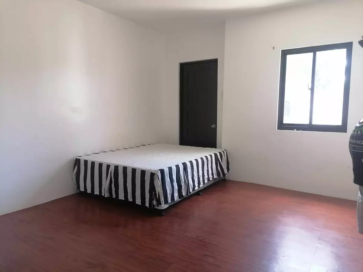 House and lot for Sale - photo 4