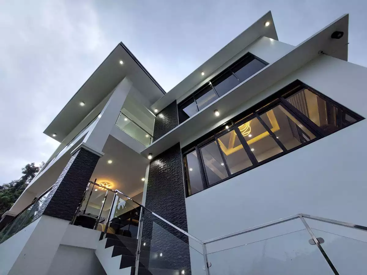 Modern Houss and Lot — House and Lot in Apas, Cebu City, Cebu — Photo 5