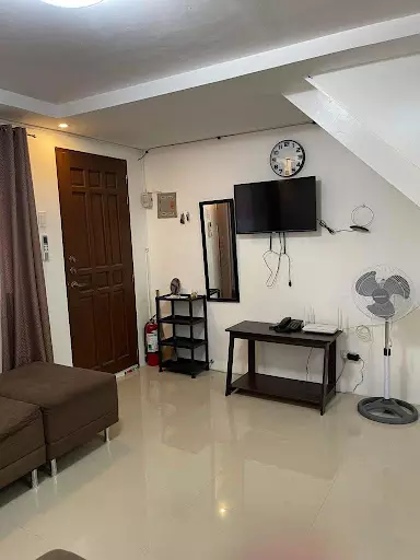 House for assume / House for Sale — Townhouse in Talisay, Cebu, Philippines — Photo 5